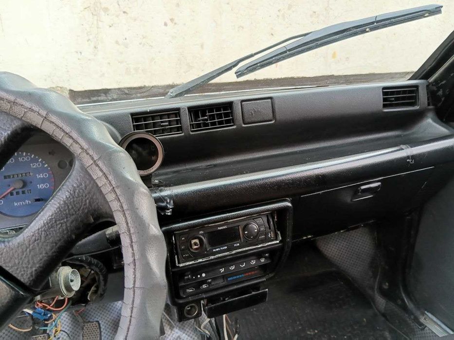 Тико сотилади   1996 йил  ок ранг.  Мотор килинган . Газ йук