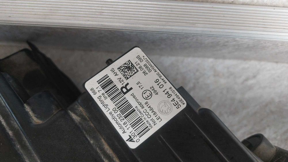 Far stanga / far dreapta led skoda octavia 4 din 2022
