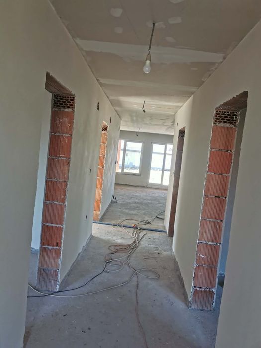 Vând casă construcție nouă