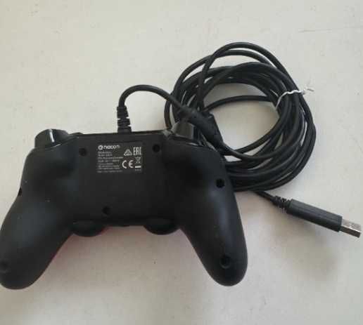 Контролер Nacon compact за PS4/PS5/PC