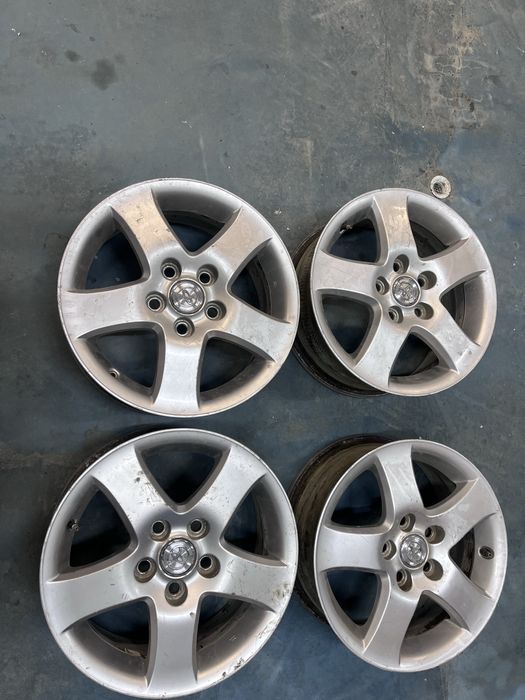 Продам диски R16 для Тойота Камри 30