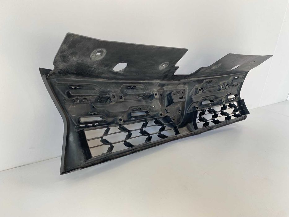 решетка радиаторна Dacia Duster 2013-2018 г. #1047V