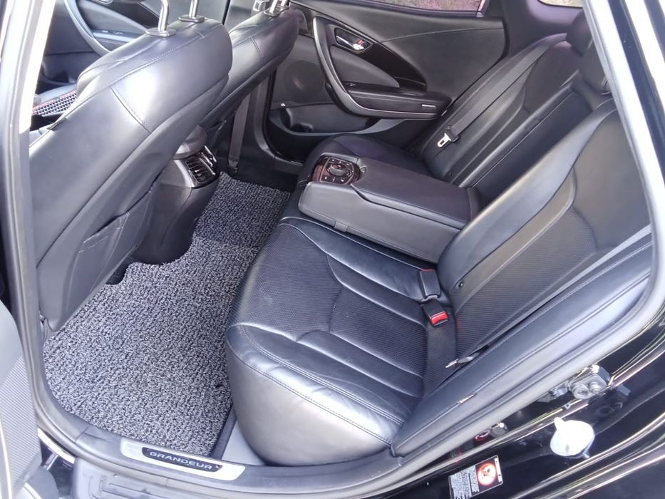 Hyundai GRANDEUR 2015 г