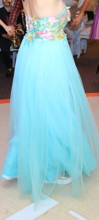 Vand rochie marimea 38