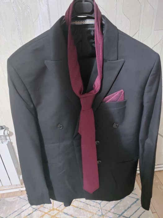 Костюм размером 48 50