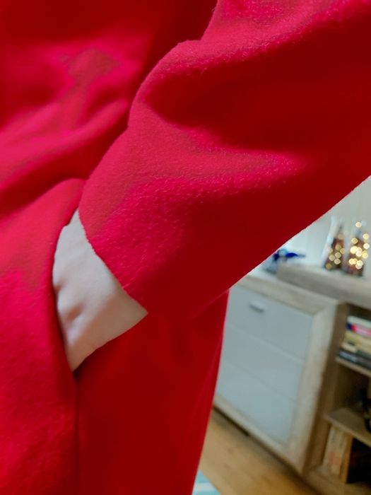 Palton rosu cu blanita detasabila 40