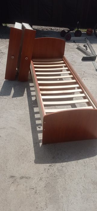Продам детскую кроватку