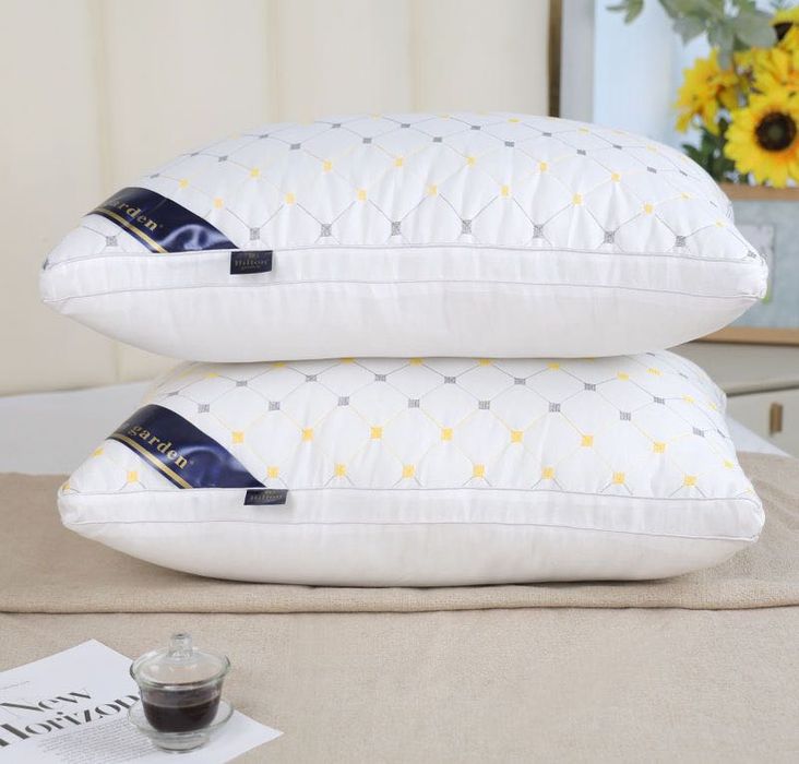 Подушки Hilton Down