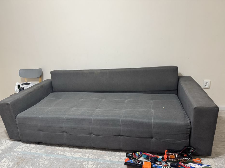 Диван бу сатамын иииииии