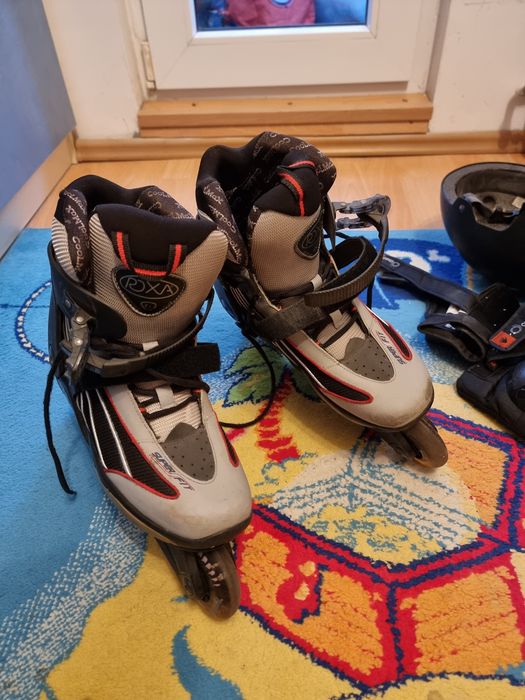 Role cu echipament complet, cască, cotiere, genunchiere