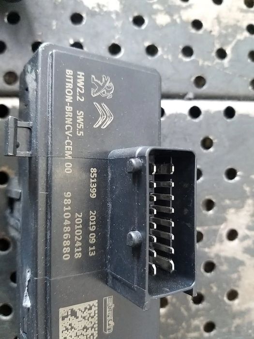 Releu modul incalzire scaun citroen c5 aircross 9810486880