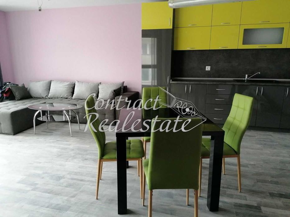 Дава се под наем Двустаен апартамент в Варна, Център - 65 кв.м за 520 € - Снимка #1