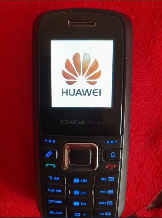 Telefon Huawei cu butoane