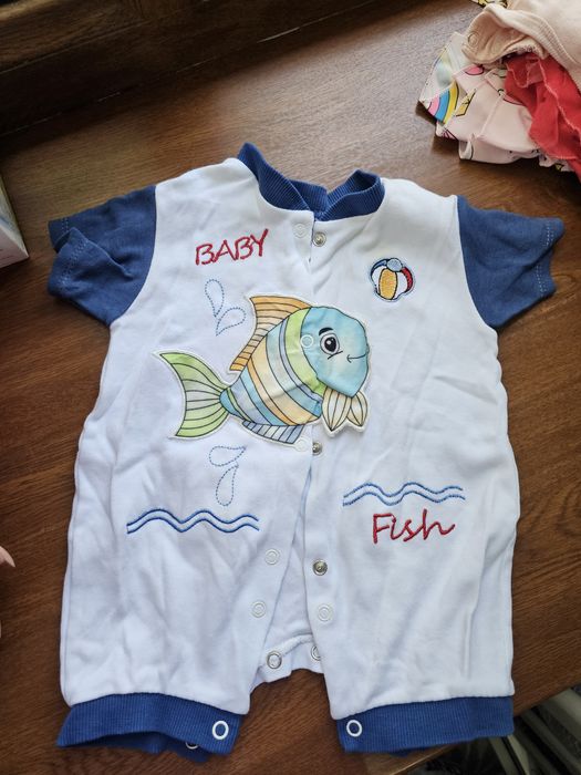 Боди, песочники для девочек в идеальном состоянии