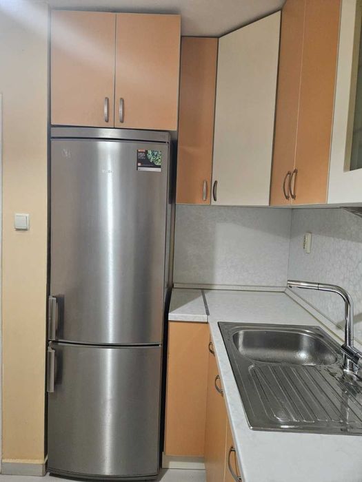 Дава се под наем Тристаен апартамент в София, Младост 1 - 90 кв.м за 747.66 € - Снимка #2