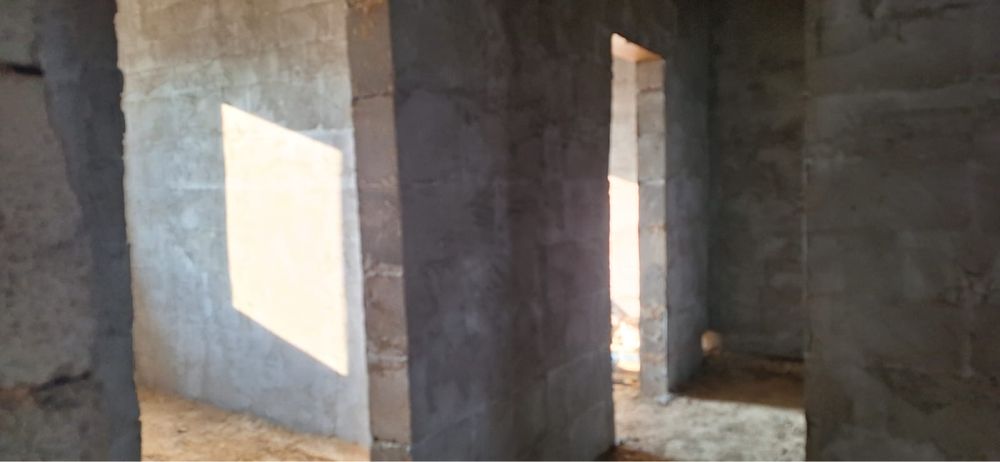 продается недостроенный дом