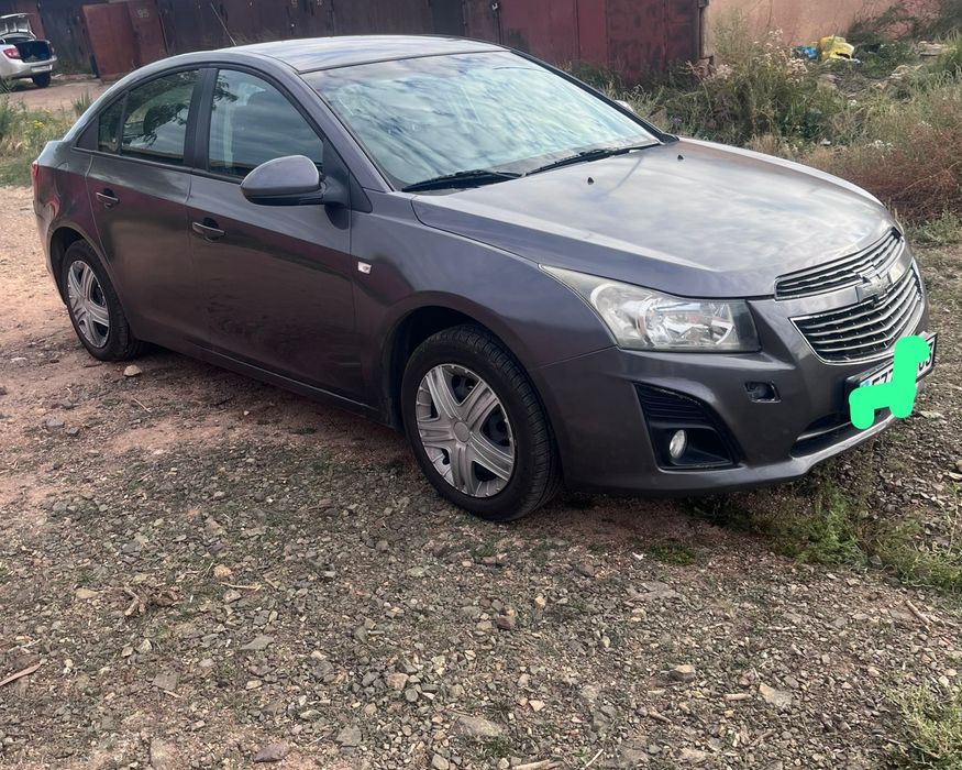 Продам машину Шевроле Круз
