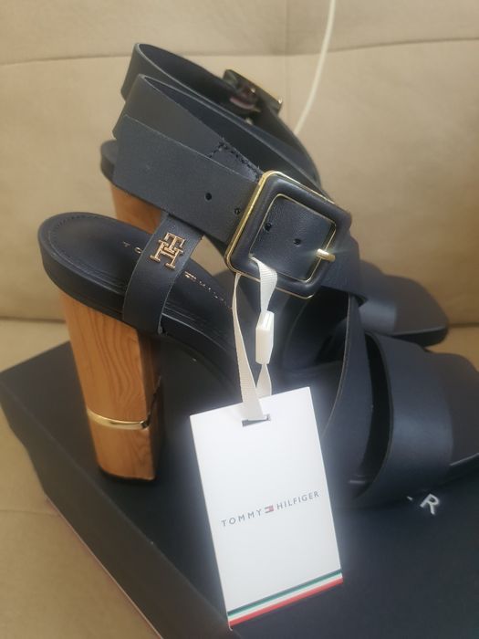 Оригинални сандали Tommy Hilfiger