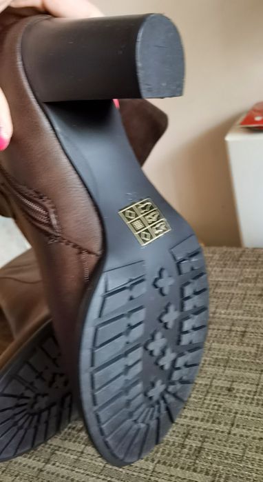 Нови дамски ботуши