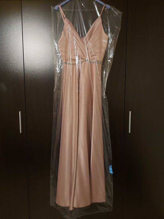 Дълга официална рокля