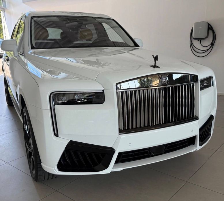 Rolls Royce Cullinan Black Badge White MY2026