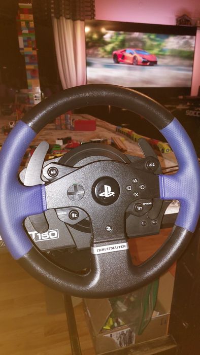 Волан и педали Thrustmaster 150