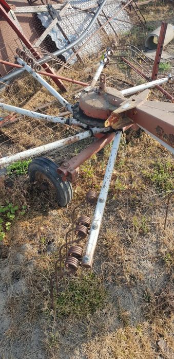 Greblă KUHN mudel nou 9 brațe