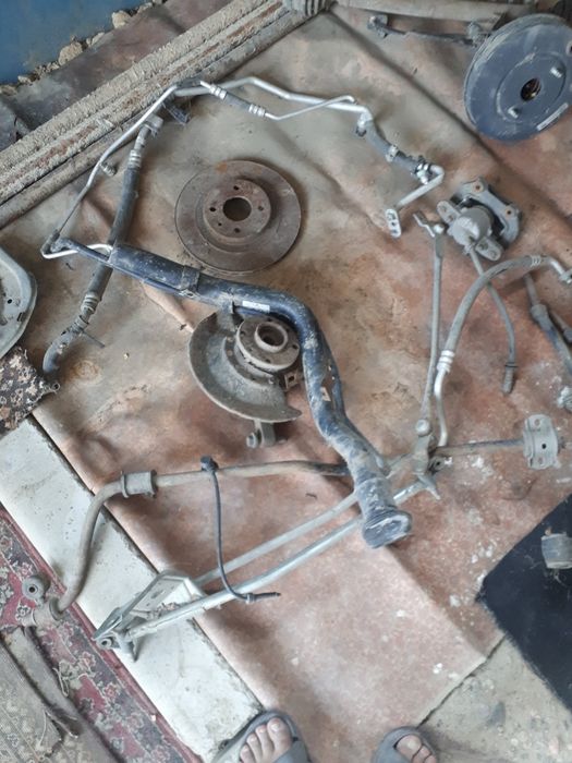 Запчасти на приору