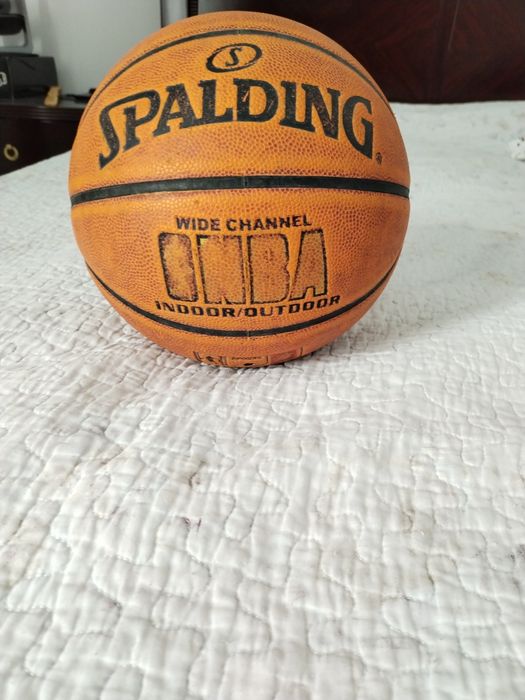 Баскетбольный мяч