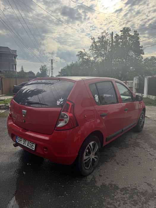 Dacia sandero 2011