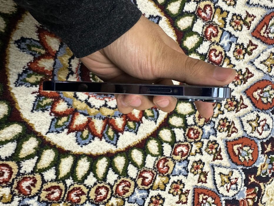 Iphone 13pro yangidek holatda