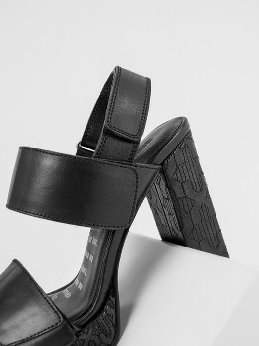 Босоножки кожаные Bronx, размер 37