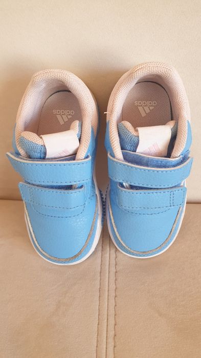 Маратонки адидас и clibee