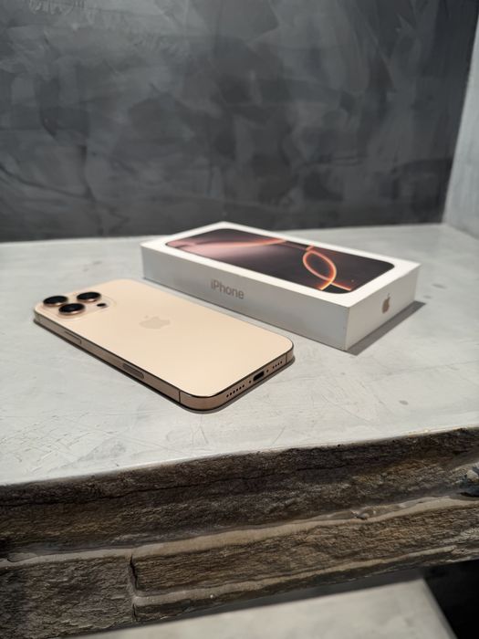 КАТО ЧИСТО НОВ Iphone 16 Pro Max, 92% батерия