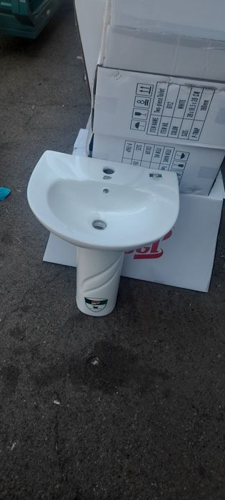 Детские унитазы и раковины новые