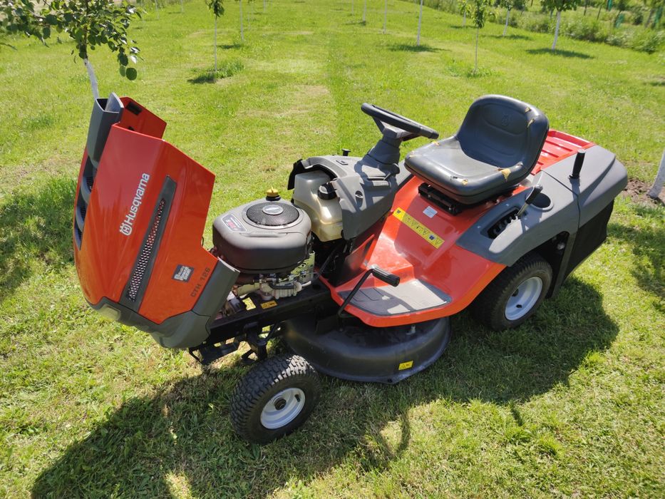 Vand Tractoras de tuns iarba/gazon Husqvarna CTH 126
