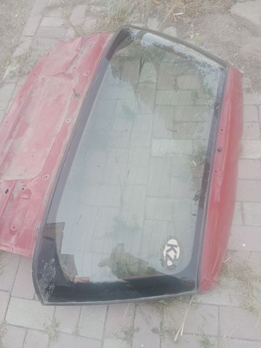 Автостекло на mitsubishi space runner