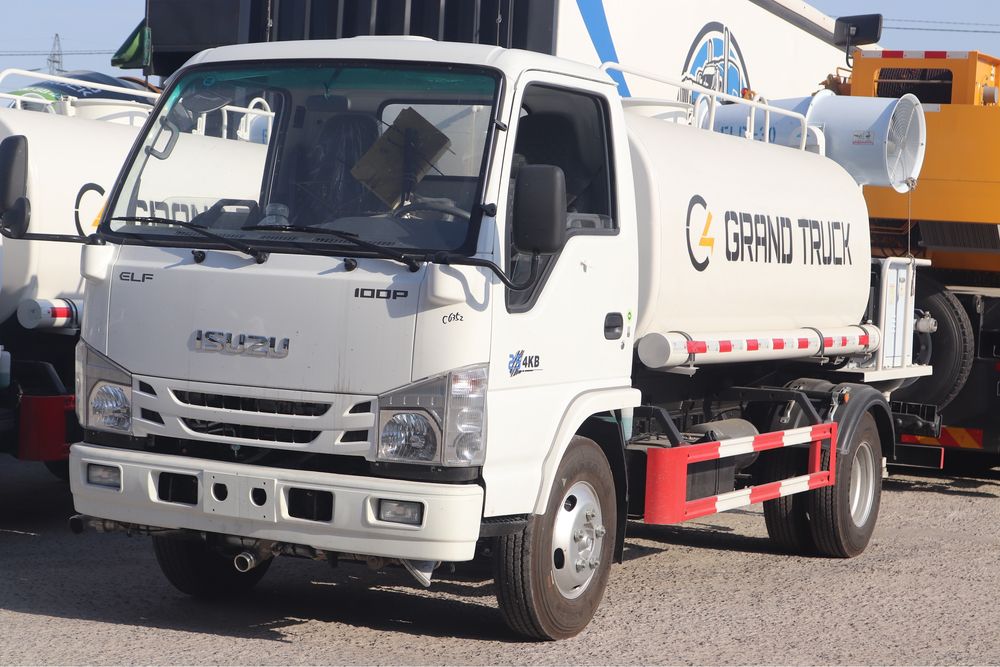 Isuzu vodavoz , водавоз 5 kub куб