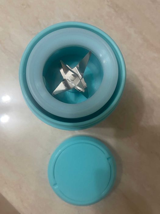 Blender pliabil si portabil, 13-29cm, 450ml, 70W, 6 lame,incarcare USB