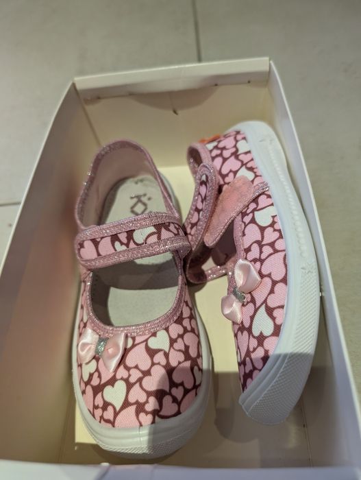 Пантофки Колев и Колев