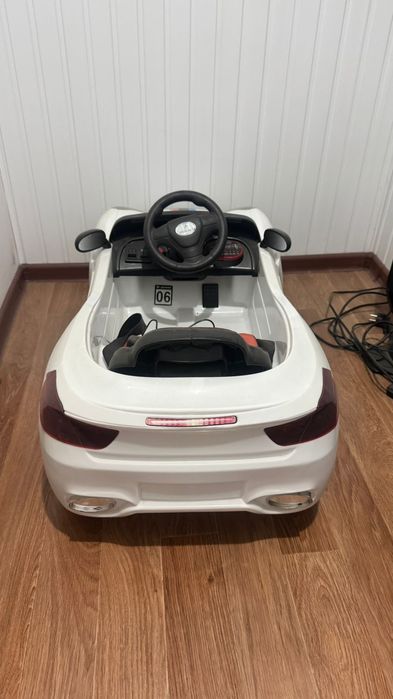 Продам детскую машину