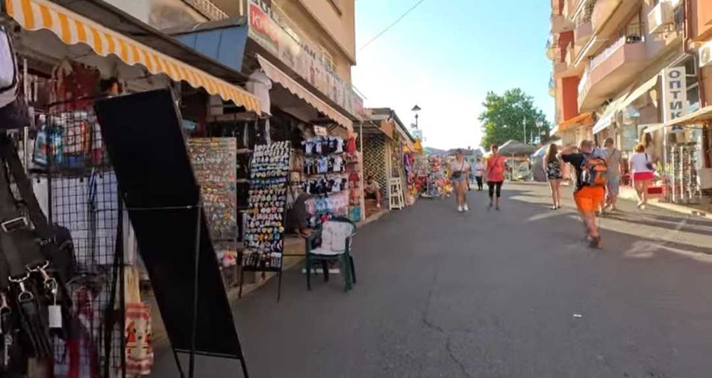 Дава се под наем Магазин в Созопол - 20 кв.м за 3570 € - Снимка #12