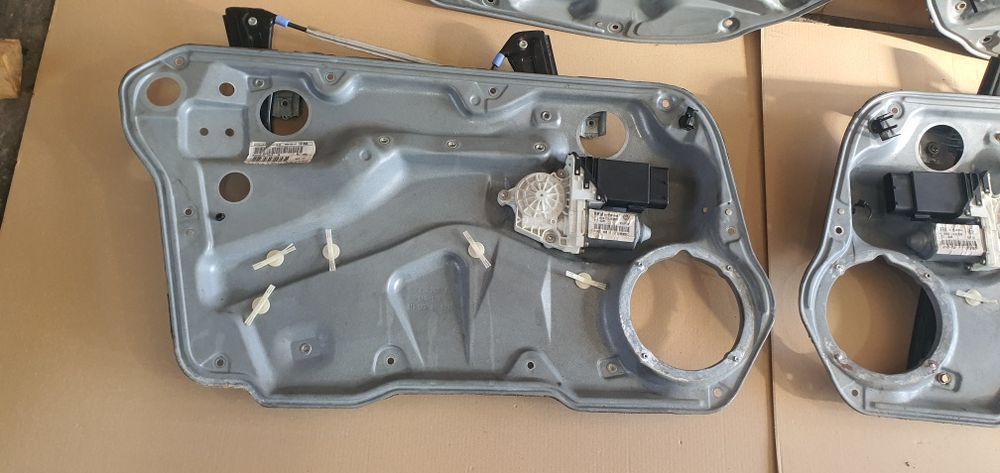 Macara geam electrica fata spate stanga dreapta golf 4 bora