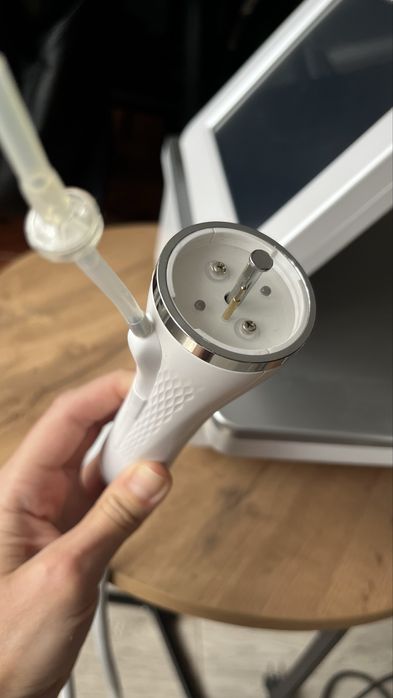 Косметологический аппарат Микроигольчатый РФ