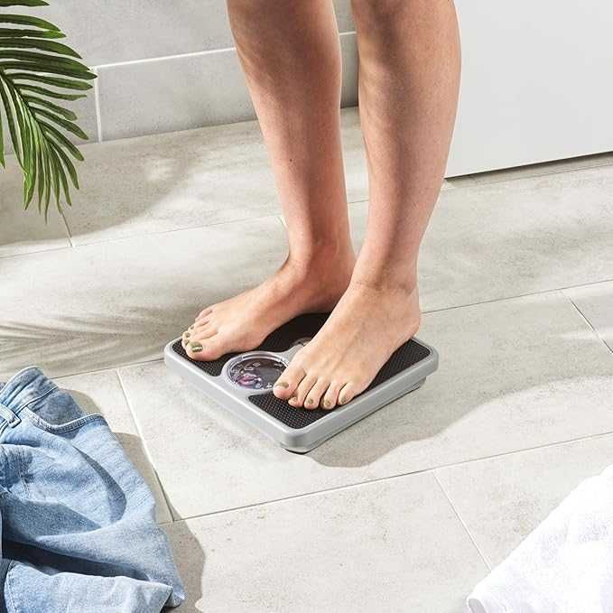 Механичен кантар за баня Salter 484 SBFEU16 неплъзгащ до 133 кг.