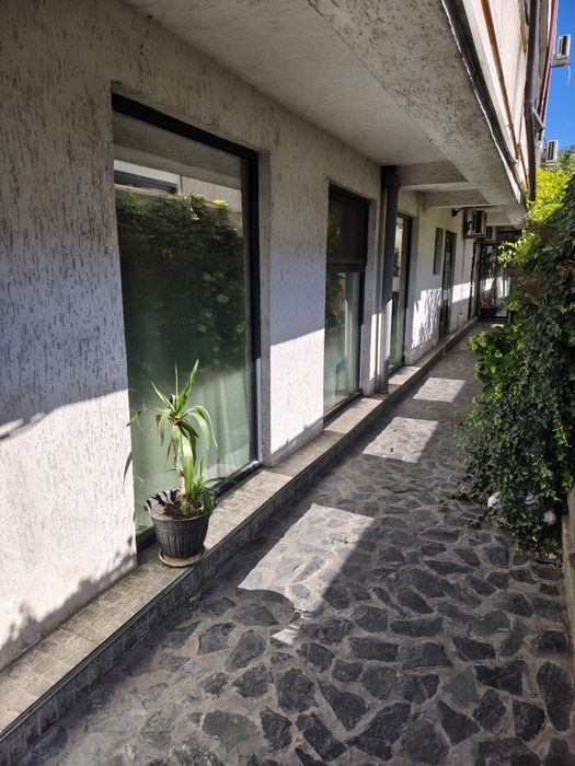 Închiriez spațiu comercial birou Burada casa de cultura trocadero