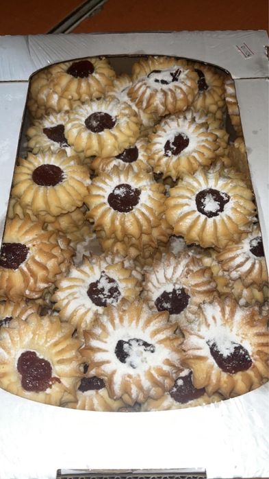 Печенье курабье, орешки