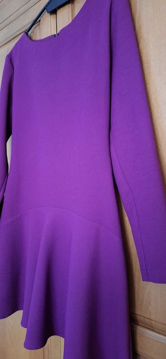Дамска рокля в лилаво