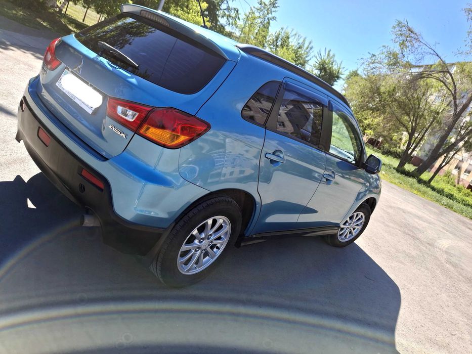 Продам машину Mitsubishi ASX