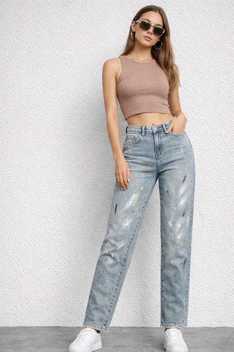 ДЪНКИ Арт деним с изискан характер